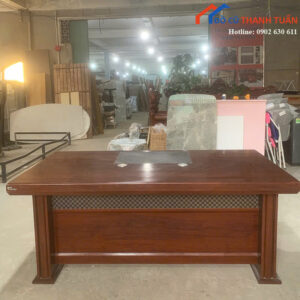 ban-giam-doc-cu-1m8x90cm-van-go-mau-nau-sang-trong