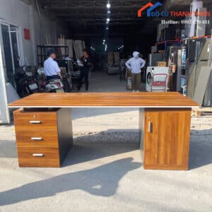 ban-giam-doc-cu-2mx80cm-co-hoc-thiet-ke-van-go