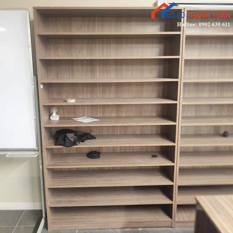 ke-tb-1mx2mx35-sl3-G1tr4 Kệ Trưng Bày Cũ 1Mx2M Vân Gỗ Thiết Kế Nhiều Tầng