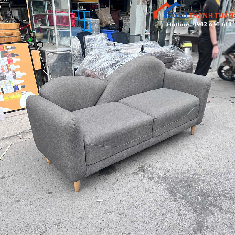 sofa-G2tr-3 Sofa Băng Cũ Bọc Vải Màu Xám Chân Gỗ Chắc Chắn