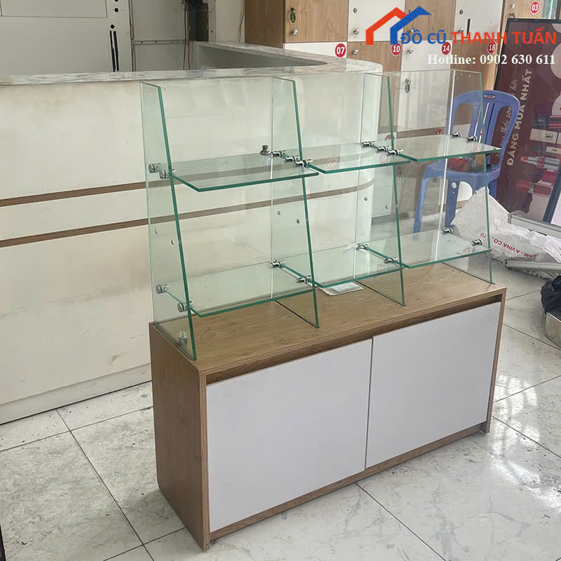 tu-trung-bay-3 Tủ Trưng Bày Cũ Mặt Kính Kết Hợp Hộc Dưới