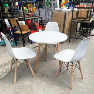 Bàn Ghế Cafe Cũ Màu Trắng Thiết Kế Chân Gỗ Chắc Chắn