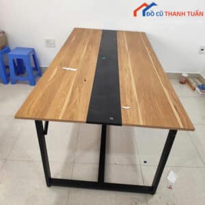 Bàn Họp 2Mx1M Vân Gỗ Phối Sọc Đen Hiện Đại