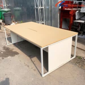 Bàn Họp Cũ 2M2x1M2 Vân Gỗ Phối Trắng Có Lỗ Đi Dây