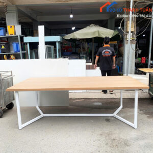 Bàn Họp Cũ Mặt Vân Gỗ Thiết Kế Chân Độc Đáo