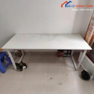 Bàn Làm Việc Cũ 1M8x70CM Màu Trắng Chân Chữ U