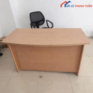 Bàn Làm Việc Cũ Thiết Kế Bo Cong Nhỏ Gọn