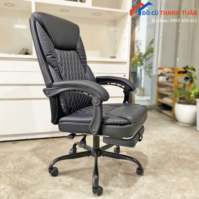 ghe-giam-doc-boc-da-mau-den-thiet-ke-gac-chan-moi-99-2 Ghế Giám Đốc Bọc Da Màu Đen Thiết Kế Gác Chân Mới 99%