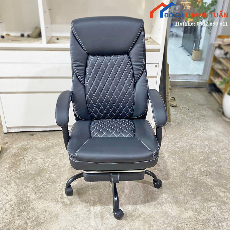 ghe-giam-doc-boc-da-mau-den-thiet-ke-gac-chan-moi-99-3 Ghế Giám Đốc Bọc Da Màu Đen Thiết Kế Gác Chân Mới 99%