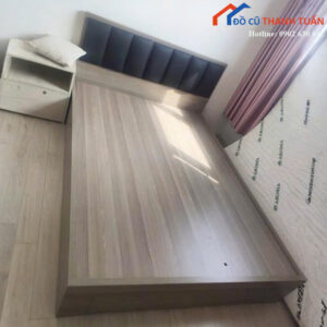 giuong-cu-1m4x2m-boc-dem-co-2-hoc-keo-tien-loi