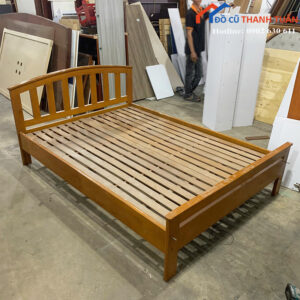 Giường Ngủ Gỗ Cũ 1M4x2M Kiểu Dáng Đơn Giản