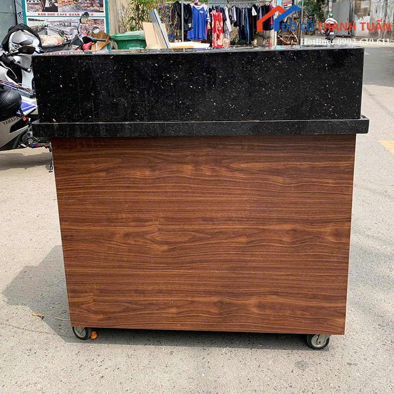 quay-1mx55x1m05-G2tr5-1 Quầy Lễ Tân Cũ 1Mx55CM Mặt Đá Có Hộc Tiện Lợi