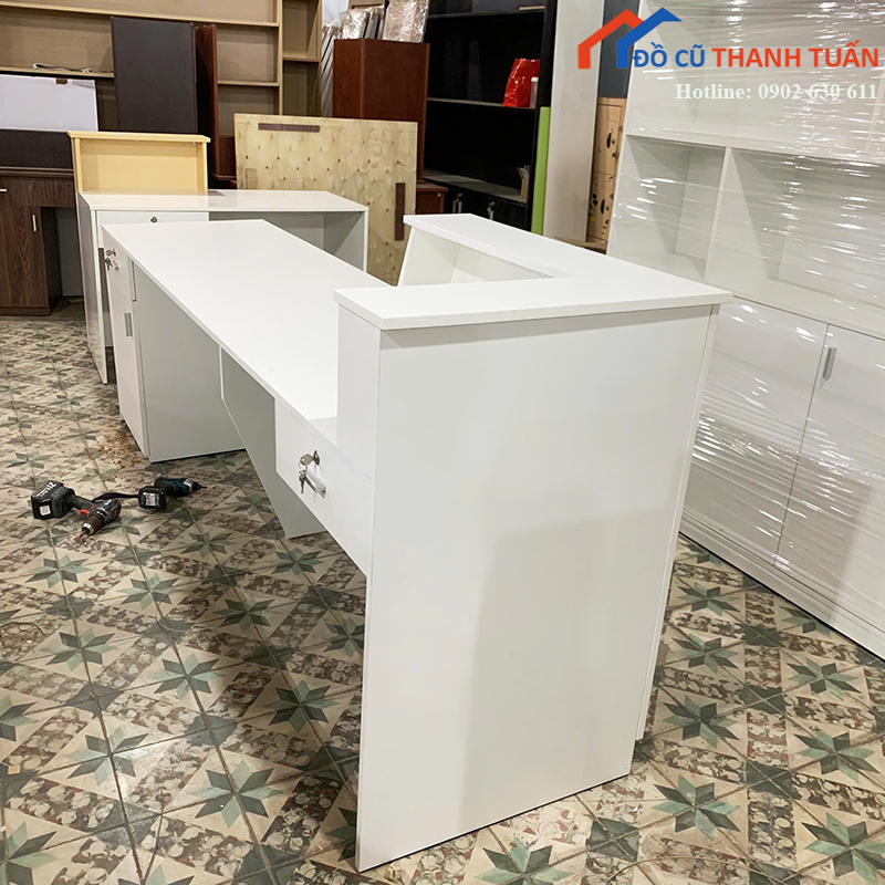 quay-le-tan-2m4x1m-trang-nham-phoi-chi-do-moi-99 (5)