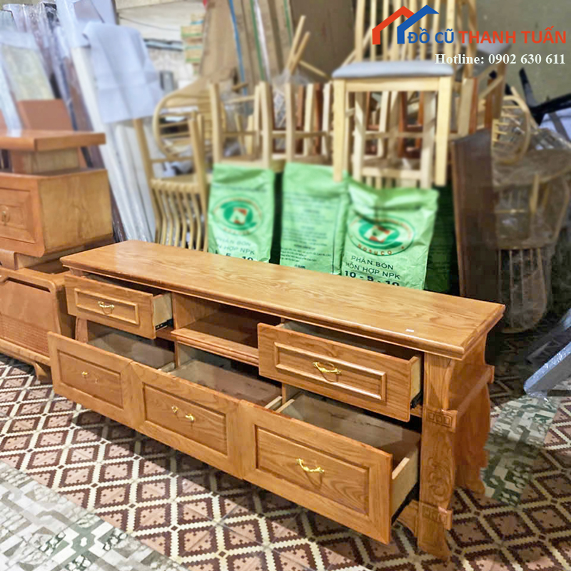 thanh-ly-ke-tivi-1m8x41cm-van-go-co-hoc-keo-moi-99-2 Thanh Lý Kệ Tivi 1M8x41CM Vân Gỗ Có Hộc Kéo Mới 99%