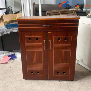 Tủ Giày Cũ Màu Nâu Thiết Kế 2 Cánh Có Nhiều Ngăn