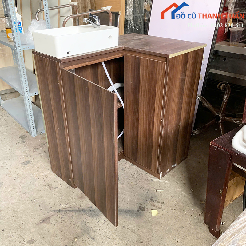 tu-lavabo-cu-thiet-ke-goc-l-co-bon-rua-tien-dung-4 Tủ Lavabo Cũ Thiết Kế Góc L Có Bồn Rửa Tiện Dụng