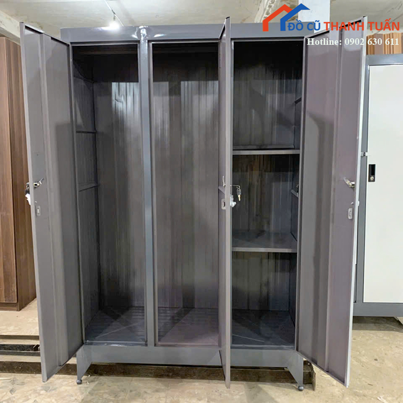 tu-quan-ao-3-canh-1m18x1m8-co-guong-moi-99 (3)