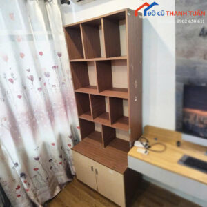 tu-trung-bay-cu-2m1x80cm-van-go-sang-nho-gon