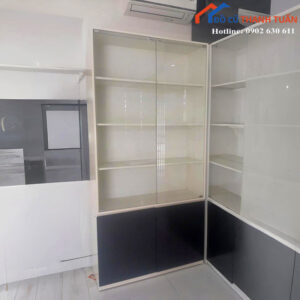 Tủ Trưng Bày Cũ 4 Tầng Thiết Kế Cửa Kính Lùa
