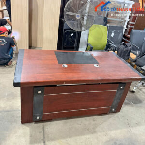 Bàn Giám Đốc Cũ 1M6x80CM Màu Nâu Cánh Gián