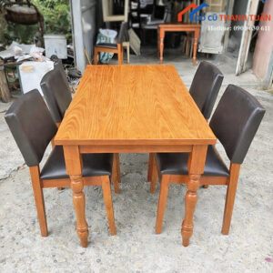 Bộ Bàn Ăn 1M2 Kèm 4 Ghế Chân Tròn Bọc Da Mới 99%