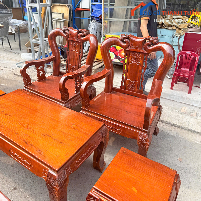 bo-salon-go-tu-nhien-cu-cham-khac-co-dien-3 Bộ Salon Gỗ Tự Nhiên Cũ Chạm Khắc Cổ Điển