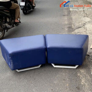 Đôn Sofa Cũ Màu Xanh Dương Bọc Đệm Êm Ái