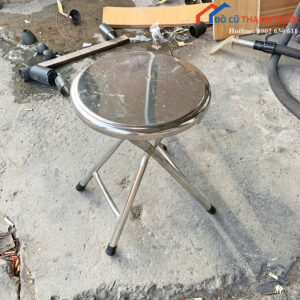 Ghế Inox Cũ Thiết Kế Dáng Tròn Gấp Gọn Tiện Lợi