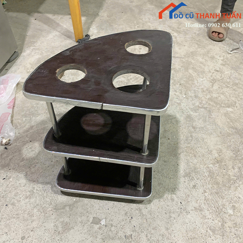 ke-goc-cu-3-tang-thiet-ke-co-lo-tien-loi-2 Kệ Góc Cũ 3 Tầng Thiết Kế Có Lỗ Tiện Lợi
