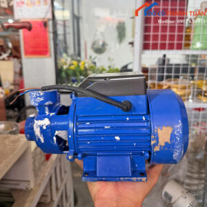 Máy Bơm Tăng Áp Cũ Thiết Kế Nhỏ Gọn Giá Tốt