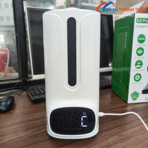 Máy Đo Thân Nhiệt Và Xịt Khuẩn Tự Động Cũ Hiện Đại
