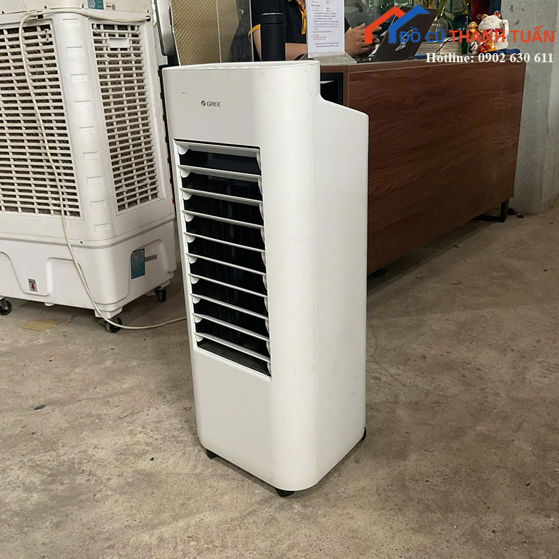 may-lam-mat-gree-cu-mau-trang-nho-gon-2 Máy Làm Mát Gree Cũ Màu Trắng Nhỏ Gọn