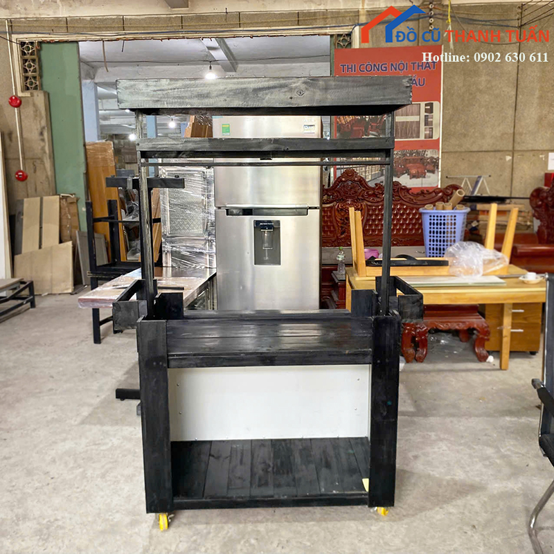 quay-ban-hang-cu-1m8x1m-mau-den-phoi-vang-nho-gon-4 Quầy Bán Hàng Cũ 1M8x1M Màu Đen Phối Vàng Nhỏ Gọn