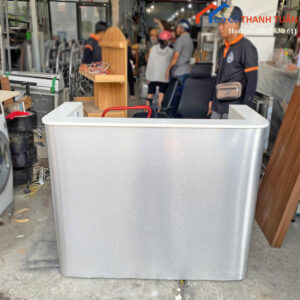Quầy Lễ Tân Cũ 1M23x1M Bo Cong Bọc Alu Bạc Hiện Đại