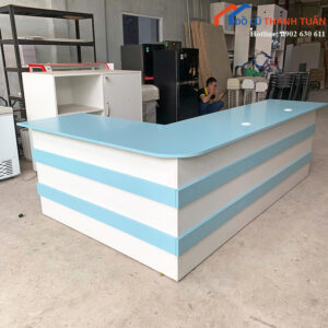 Quầy Lễ Tân Cũ 2M4x1M55 Thiết Kế Góc L Màu Xanh
