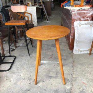 ban-tron-cu-4-chan-kieu-dang-nho-gon