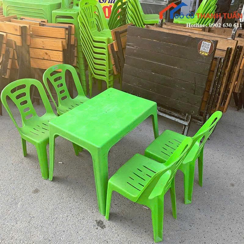 Ghe-nhua-35k-ban-60k-6 Bộ Bàn Ghế Nhựa Cũ Giá Rẻ Tiện Lợi Sử Dụng