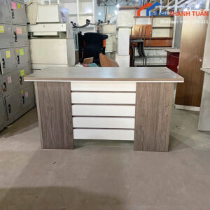 Bàn Giám Đốc Cũ 1M4x70CM Vân Gỗ Sang Trọng