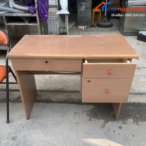 Bàn Làm Việc Cũ 1Mx50CM Có Hộc Tủ Giá Tốt