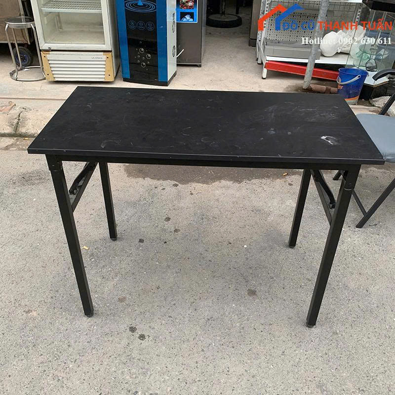 ban-lam-viec-cu-1m2x50cm-mat-go-den-gia-re-1 Bàn Làm Việc Cũ 1M2x50CM Mặt Gỗ Đen Giá Rẻ