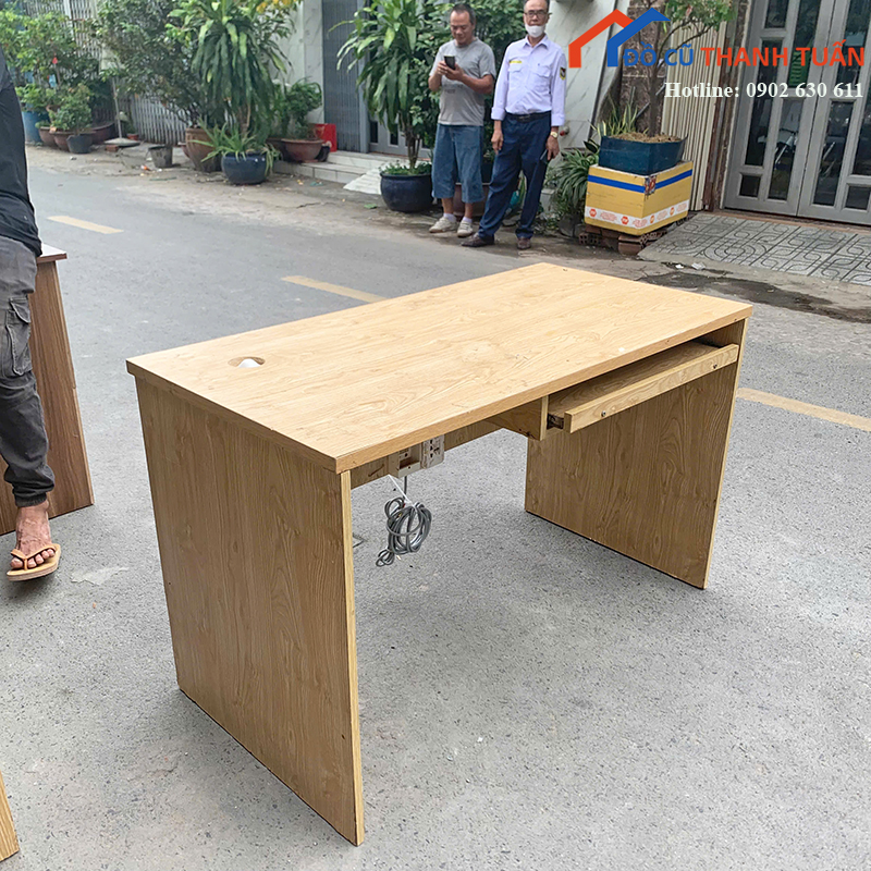 ban-lam-viec-cu-1m2x60cm-co-hoc-keo-nho (2)
