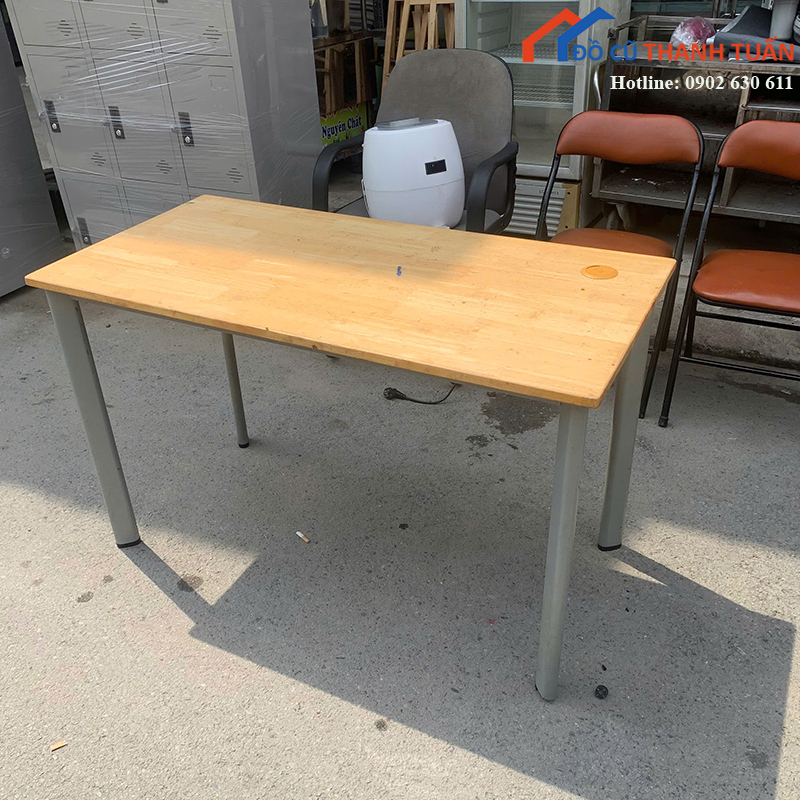 ban-lam-viec-cu-1m2x60cm-khung-sat-gia-re (3)