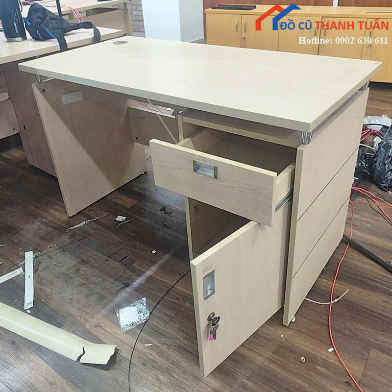 ban-lam-viec-cu-co-tu-khoa-dung-ho-so-2 Bàn Làm Việc Cũ Có Tủ Khóa Đựng Hồ Sơ