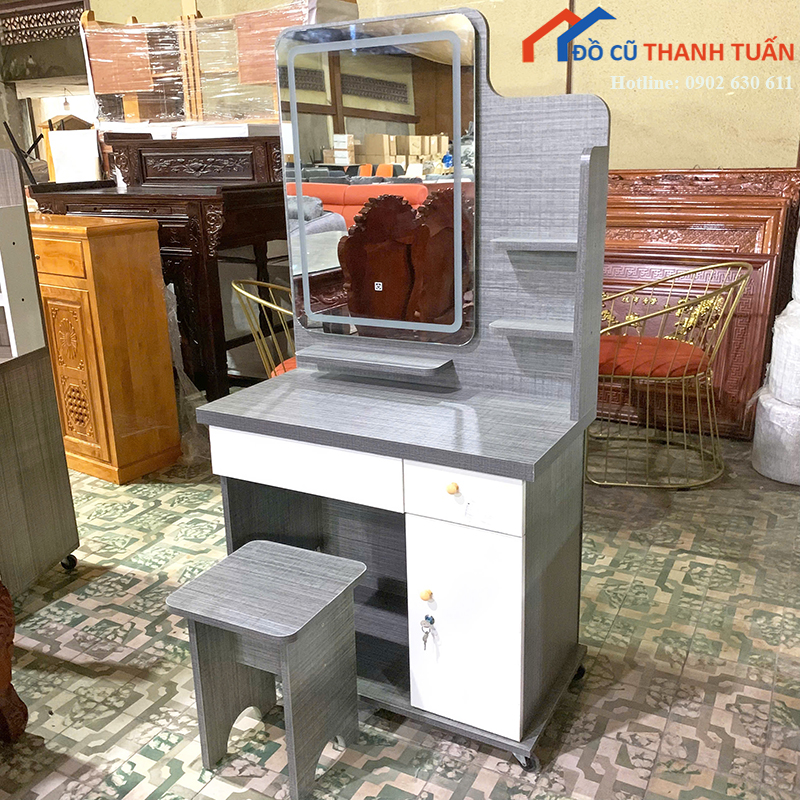 ban-trang-diem-co-guong-kem-ghe-hien-dai-moi-99-1 Thanh Lý Đồ Nội Thất Cũ - Chuyên Mua Bán Bàn Ghế Cũ Giá Tốt Nhất