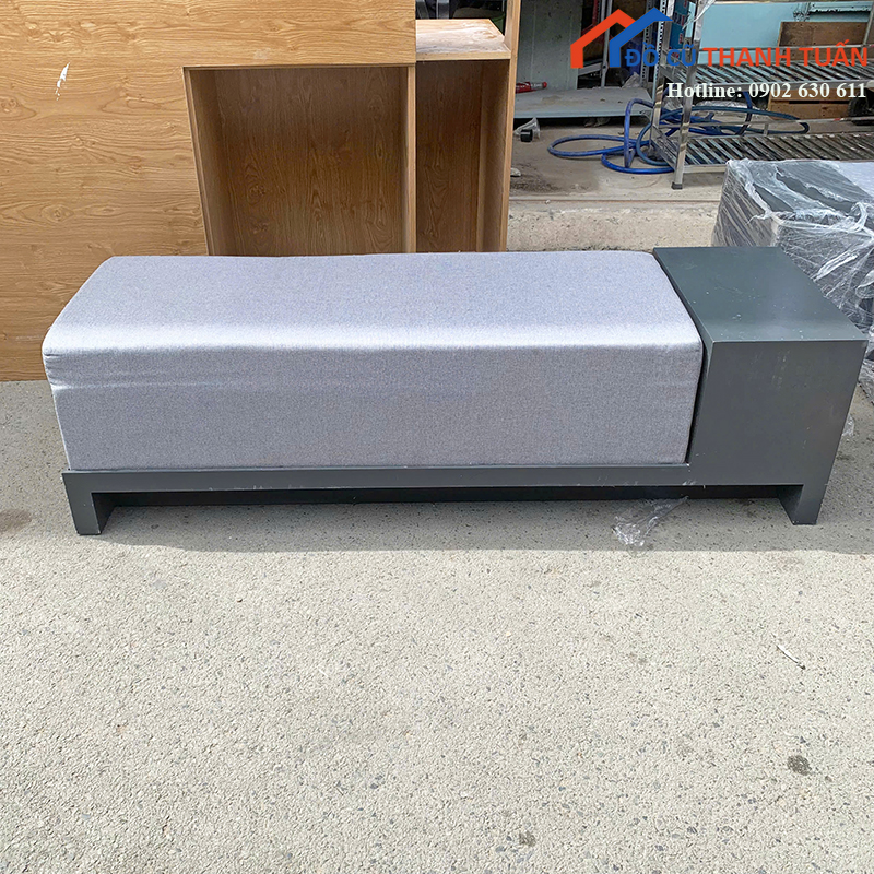 ghe-sofa-cu-1m6x45cm-boc-vai-mau-xam-sang-trong-1 Ghế Sofa Cũ 1M6x45CM Bọc Vải Màu Xám Sang Trọng