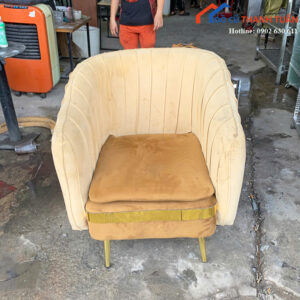 Ghế Sofa Cũ Dạng Đơn Bọc Nhung Màu Nâu Sang Trọng