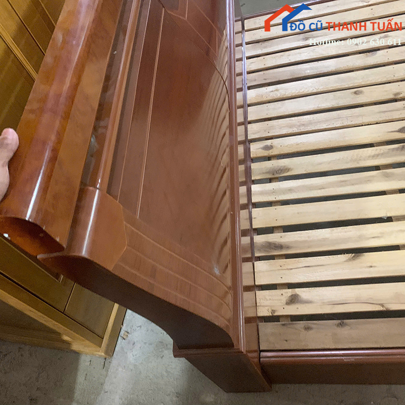 giuong-ngu-go-cu-1m4x2m-mau-nau-sang-trong-3 Giường Ngủ Gỗ Cũ 1M4x2M Màu Nâu Sang Trọng