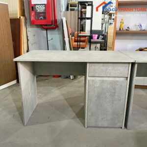 Thanh Lý Bàn Làm Việc 1M1x60CM Tồn Kho Tiện Dụng