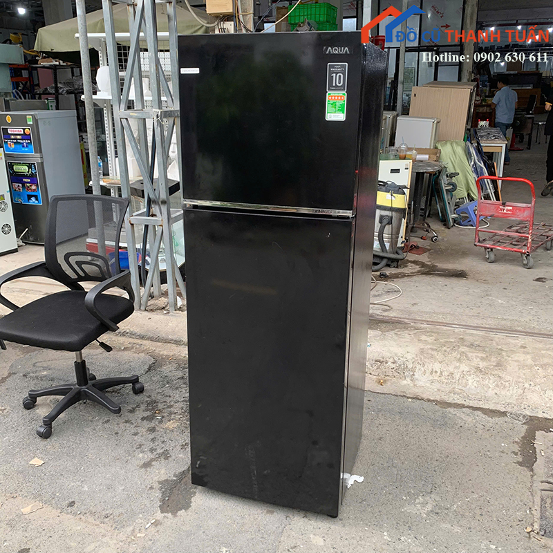 tu-lanh-aqua-cu-236l-2-cua-inverter-cu-gia-tot (3)