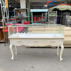 Tủ Trưng Bày Cũ 1M58x1M1 Màu Trắng Sang Trọng